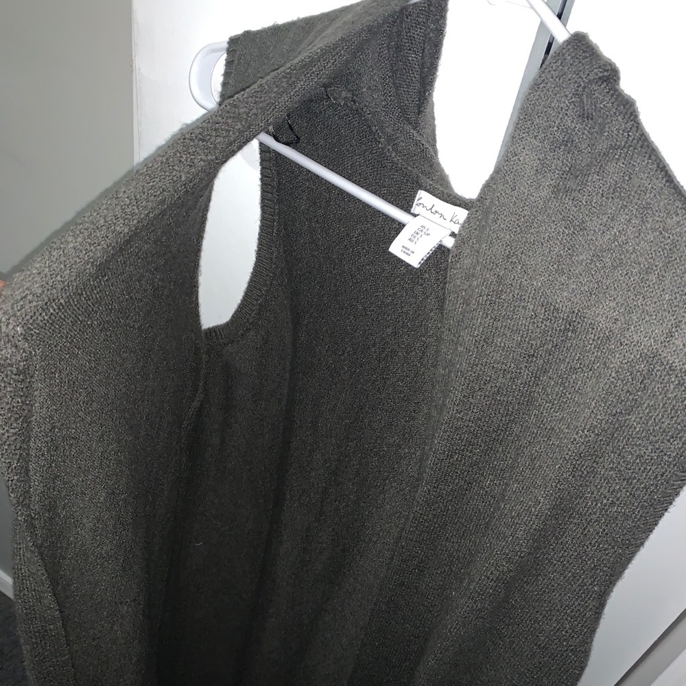 Sleeveless long cardigan
